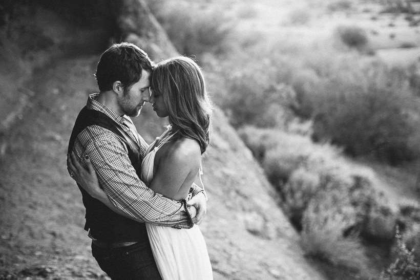 scottsdale-phoenix-red-rocks-engagement-photo-110