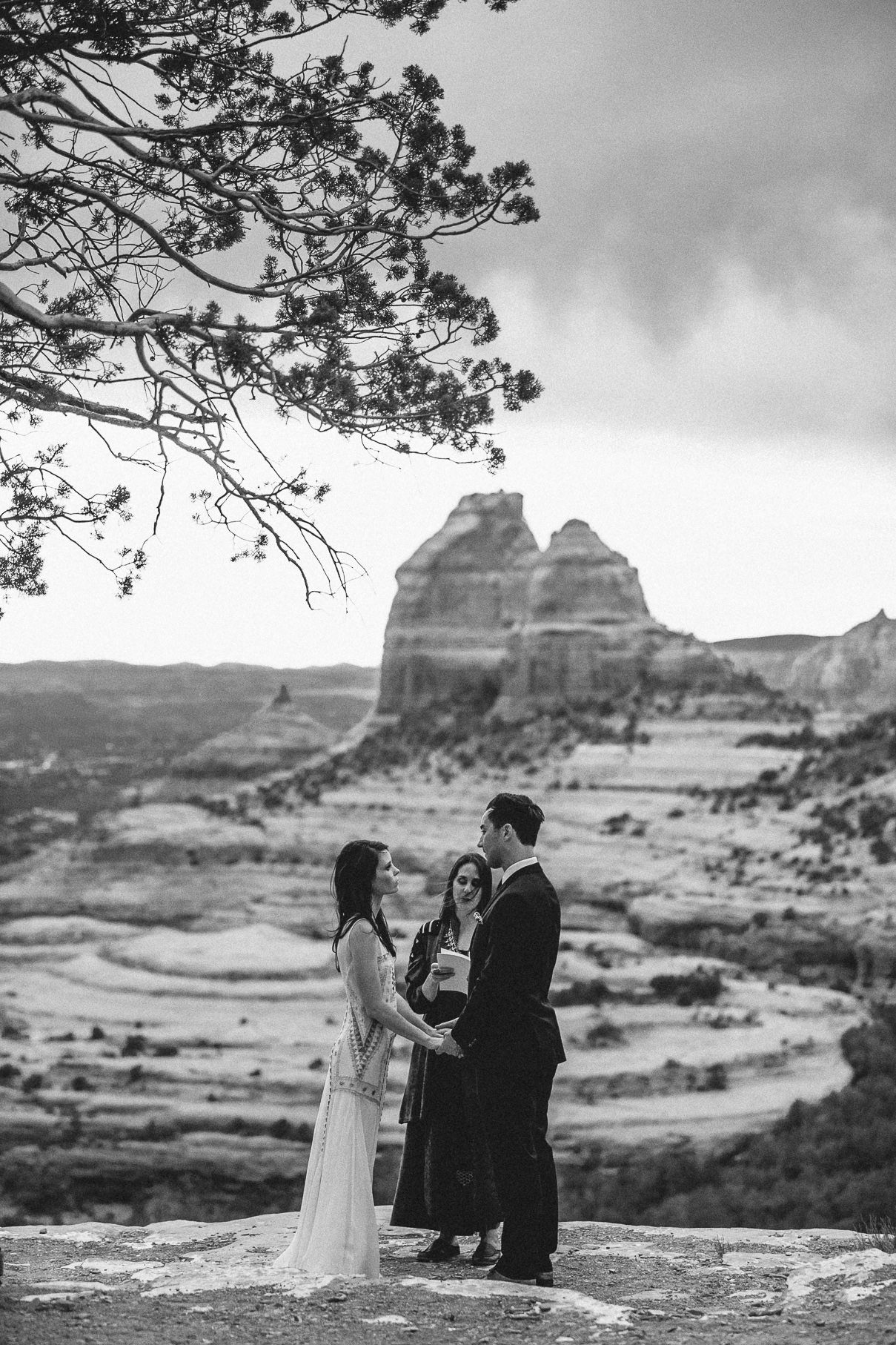 sedona-elopement-wedding-photographer-042