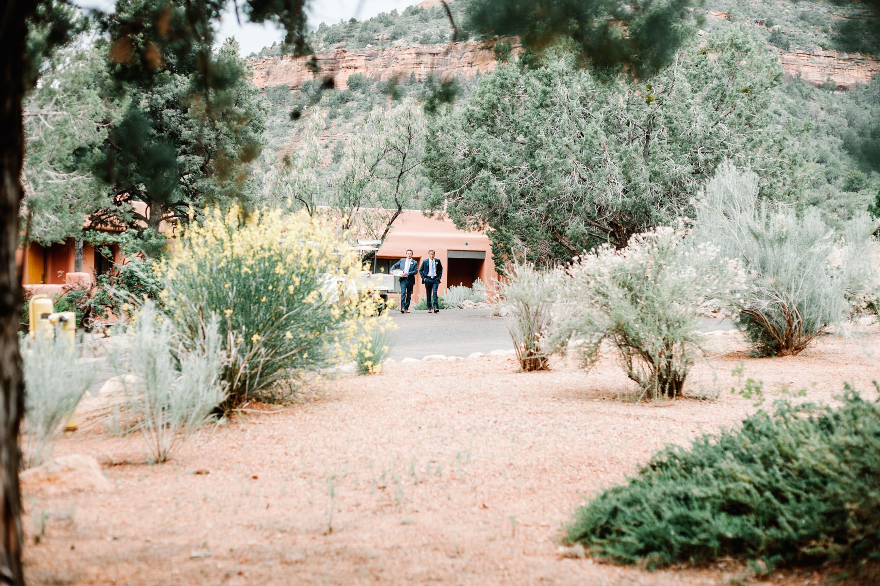 sedona-wedding-enchantment-resort-photographer-059