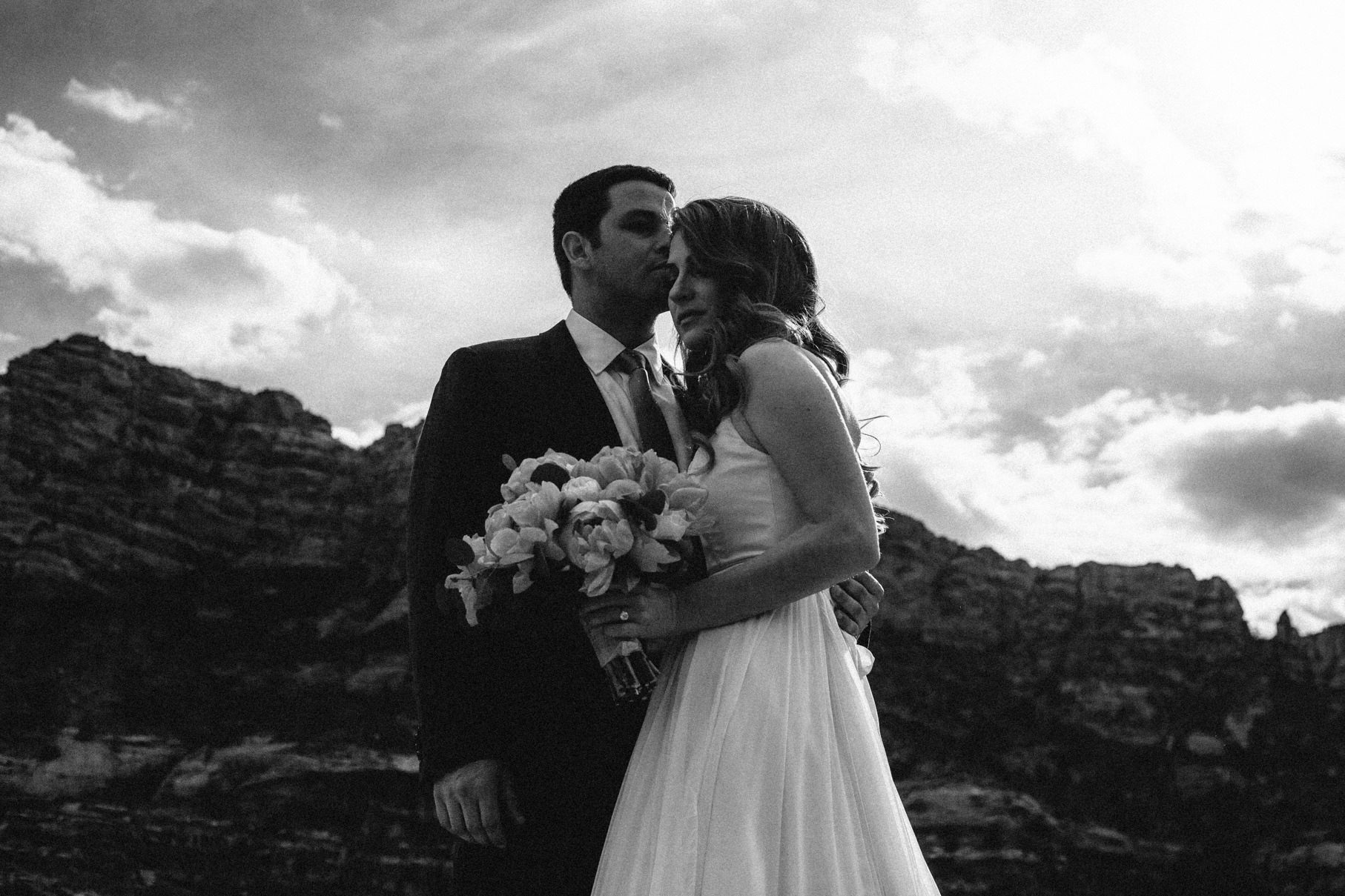 sedona-wedding-enchantment-resort-photographer-088