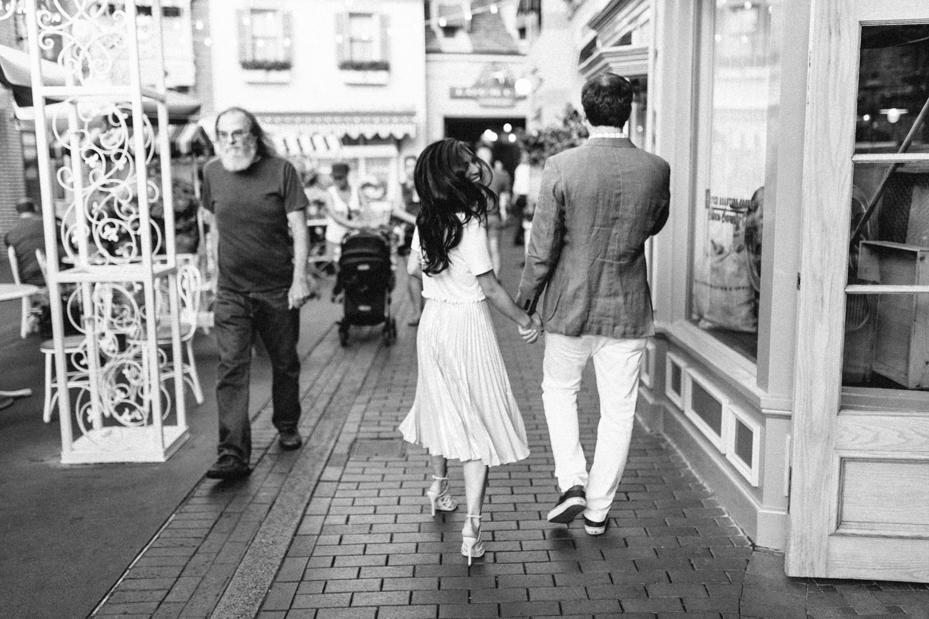 disneyland-engagement-vienna-glenn-photography-086