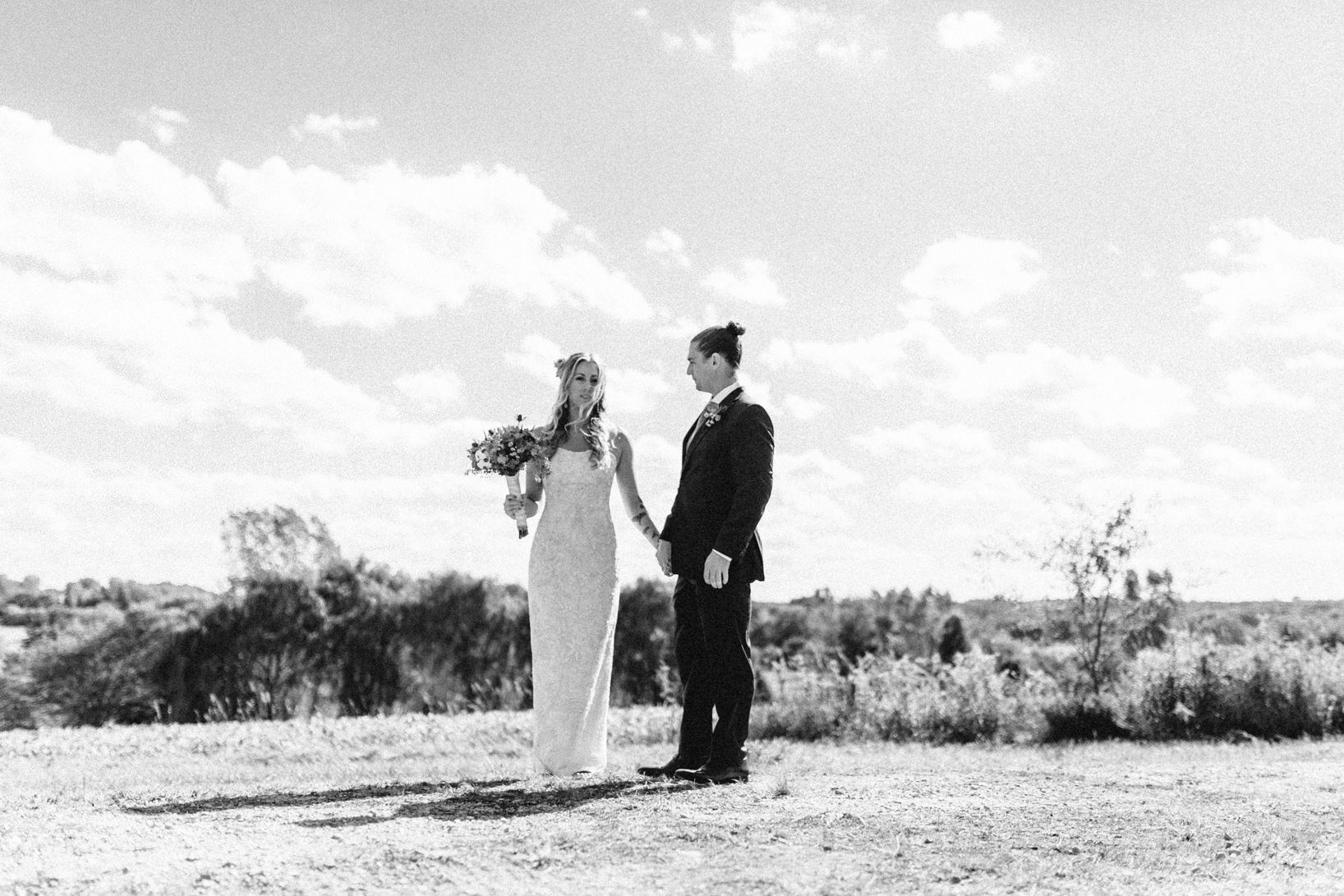 wisconsin-farm-wedding-vienna-glenn-0055